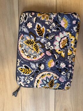 Vera Bradley Quilted Laptop Sleeve Floral Blue Pink Yellow EUC
